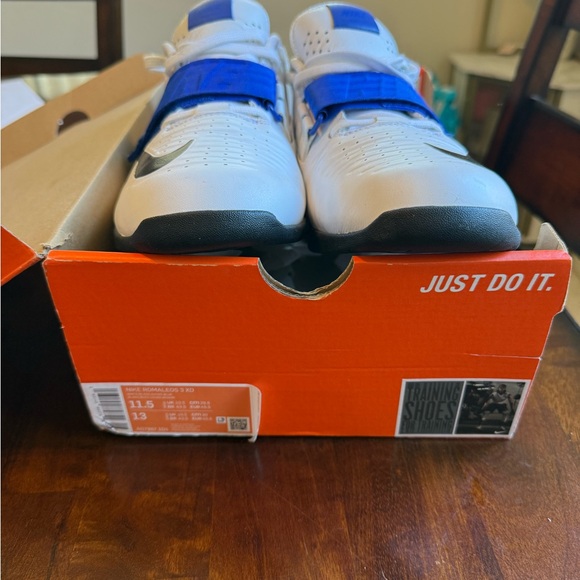 Nike Romaleos 3 XD in Classic Orange Box - Picture 7 of 9